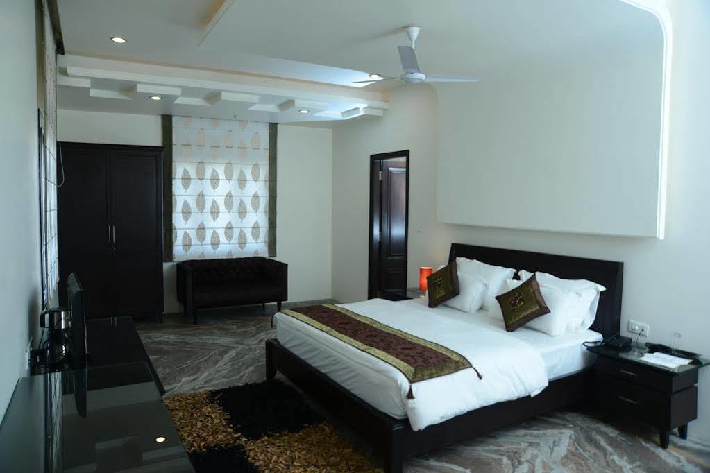 Goyal Haveli Hotel Jaipur Buitenkant foto